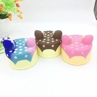 SQUISHY BÁNH KEM TUẦN LỘC