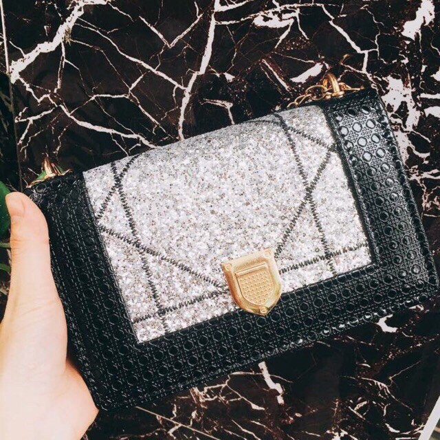 TÚI ĐEO CHÉO NỮ DRM HỘP NHŨ THỜI TRANG SIZE 20CM PK 422