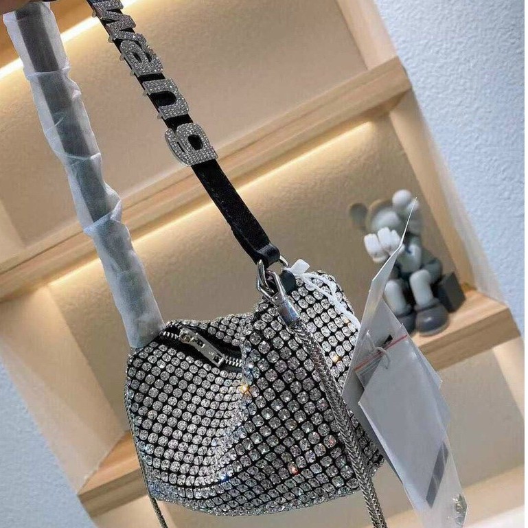 Túi xách nữ cao cấp đính đã kim sa sang chảnh , túi nữ kèm dây đeo chéo TSPS33 Pink Shop | BigBuy360 - bigbuy360.vn