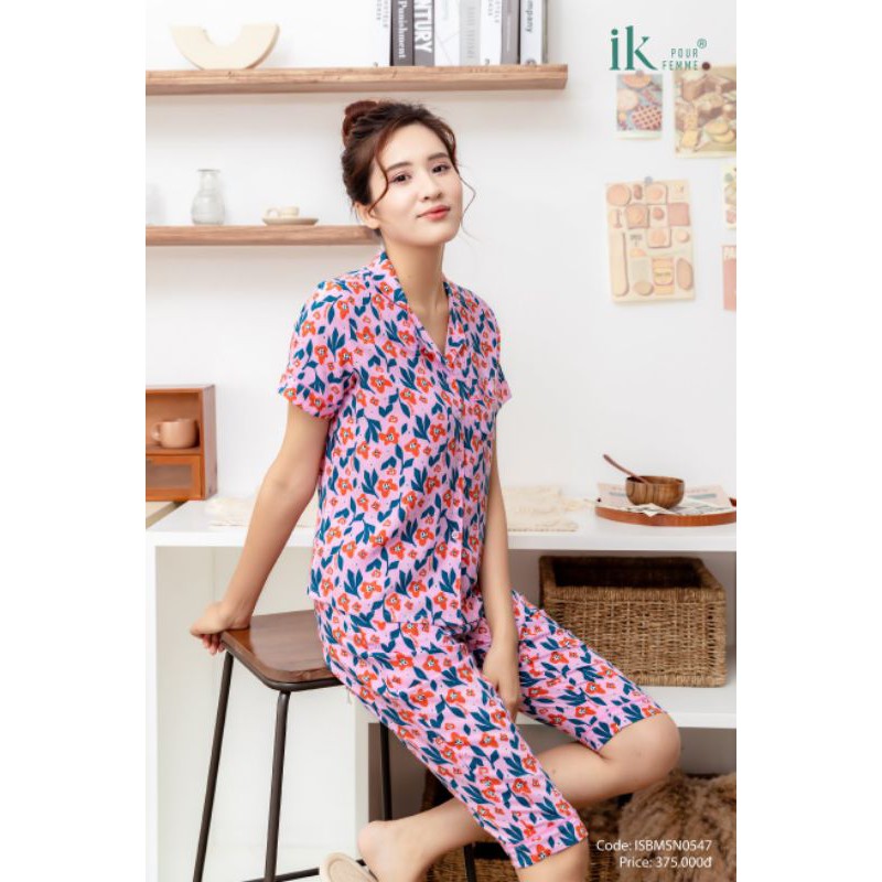 Bộ mặc nhà Pijama áo cộc tay quần lửng Lanh IK0547 Giá 355.000đ