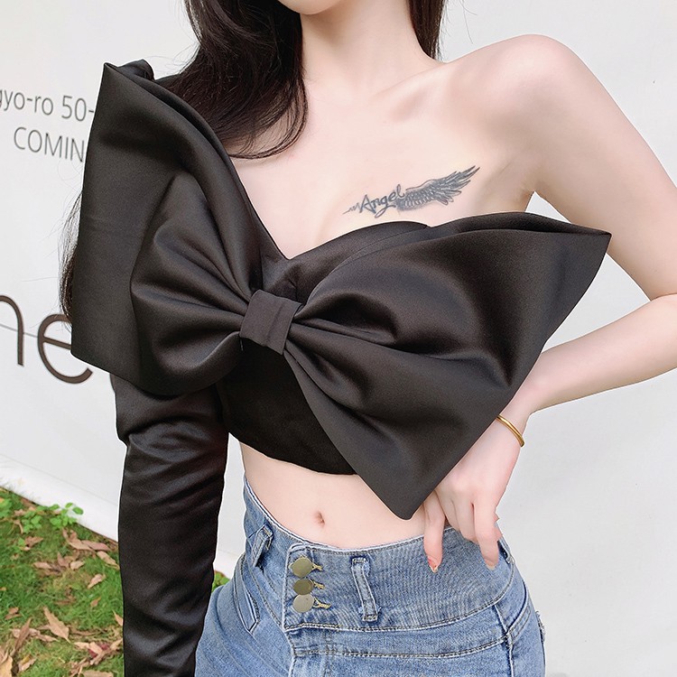 Ulzzang ( 얼짱) - ÁO SƠ MI LỆCH TAY HỌA TIẾT ĐÍNH NƠ (CHẤT KHỎI BÀN)