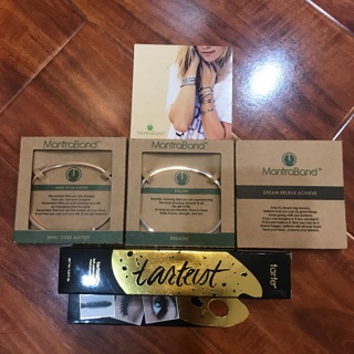 [Trả order] Bộ vòng tay Mantra & mascara Tarte