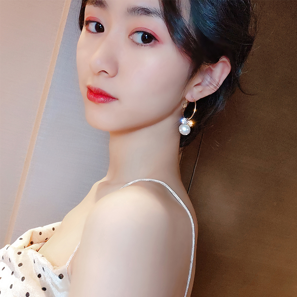 Bông Tai Chất Liệu Kim Loại Đính Đá S925 Thời Trang Cho Nữ