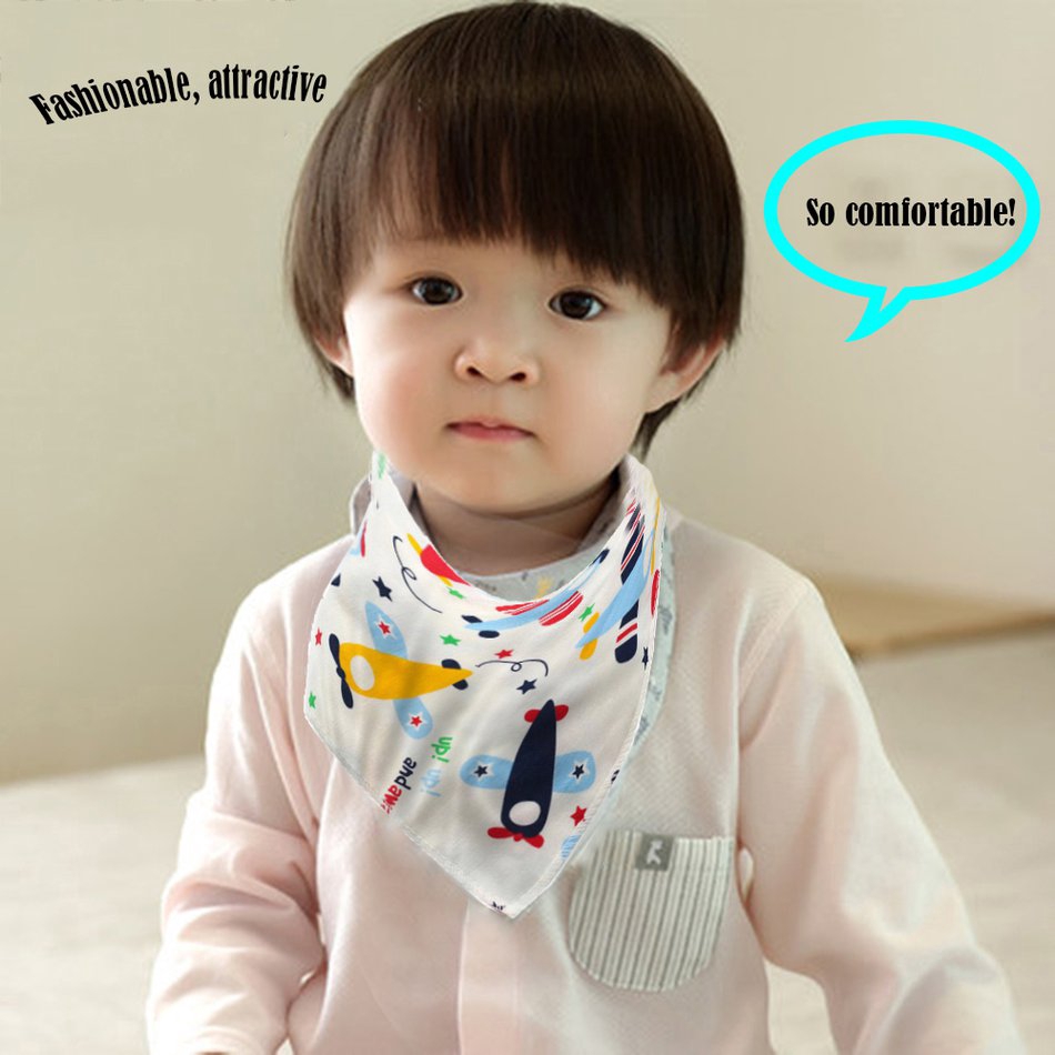 Yếm Ăn Cotton Hai Lớp Hình Tam Giác In Họa Tiết Hoạt Hình Có Nút Cài Cho Bé