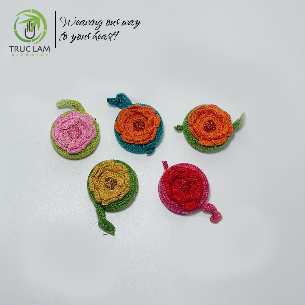 Thước Dây Cuộn Mini Rút Tự Động Đan Len Nhiều Màu Sắc  – Trúc Lâm Handmade