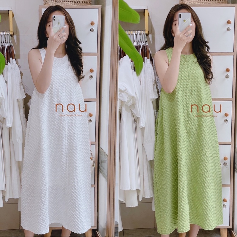 Đầm suông rộng vải ô nổi 2 màu trắng/xanh