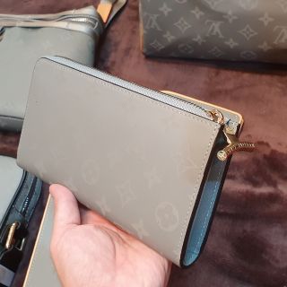 Ví LV xanh titan kéo khoá miệng ( hàng unisex nam nữ dùng đều rất ok )