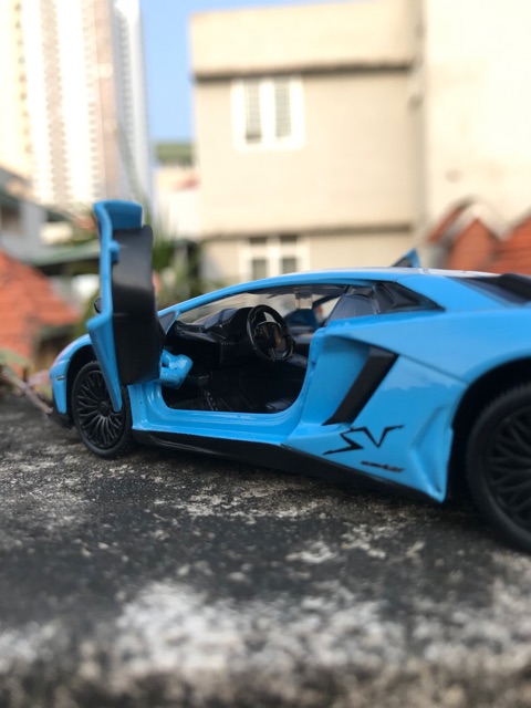 Mô hình LamborghiniFREESHIPAventador SV kim loại tỉ lệ 1:36
