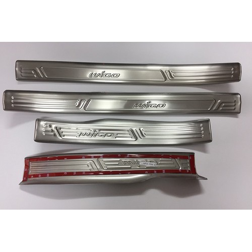 [WIGO] ,Bộ 8 ốp bậc cửa trong ngoài Toyota Wigo 2018 2019 2020- mẫu inox