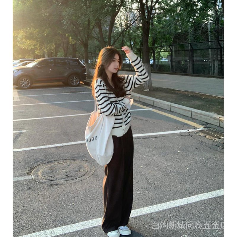 Áo Khoác Cardigan Dệt Kim Mỏng Dáng Rộng Cổ Chữ V Tay Dài Họa Tiết Kẻ Sọc Thời Trang Xuân Thu Cho Nữ