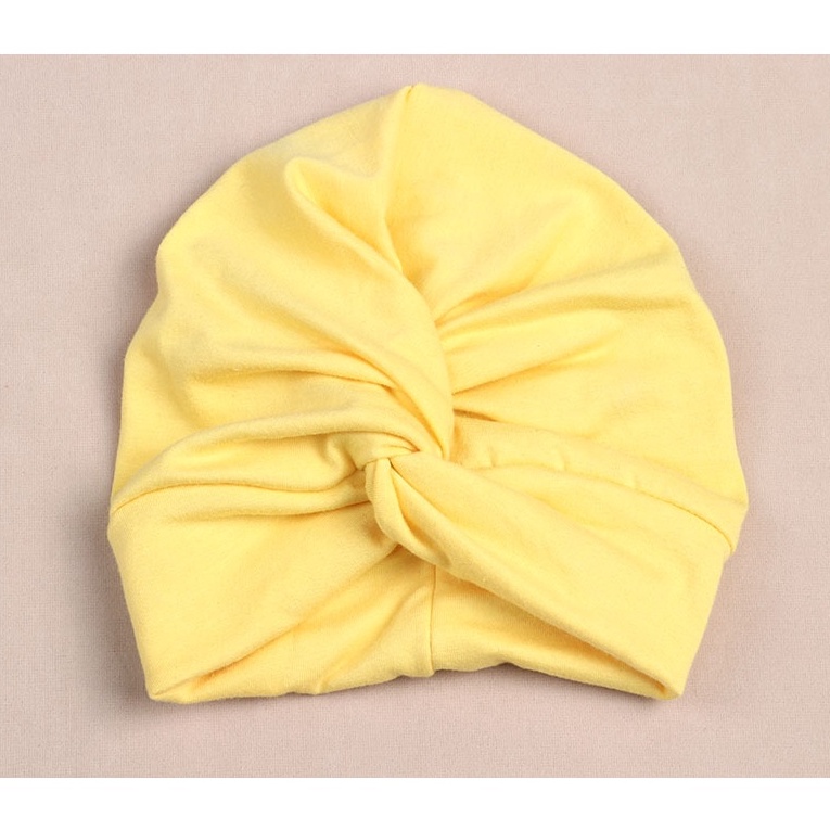 Mũ trùm đầu cho bé kiểu xoắn vải lạ mắt