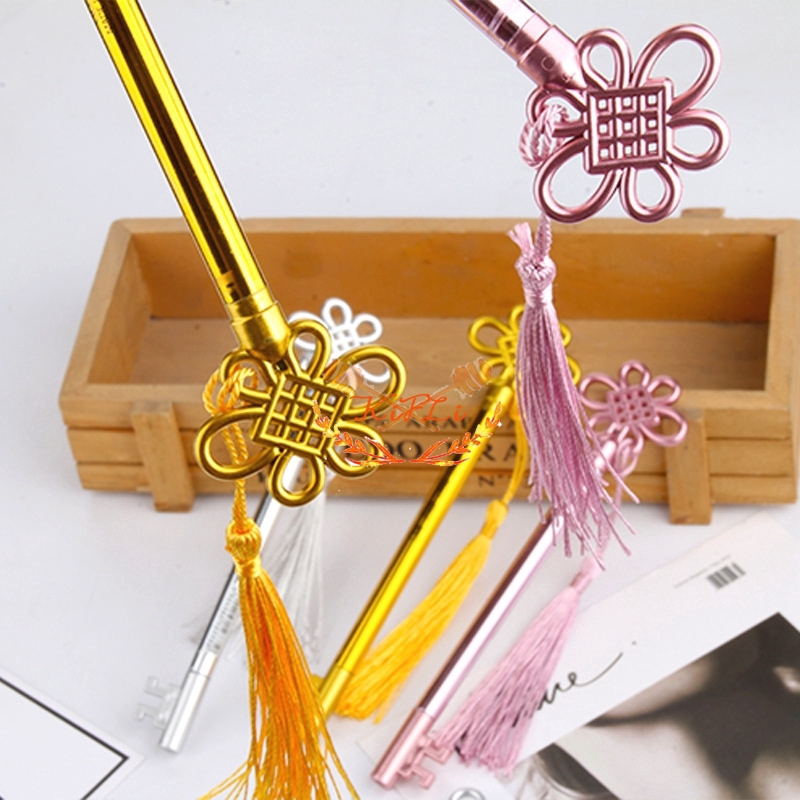 Bút Sáp Màu Đen Kiểu Dáng Đơn Giản