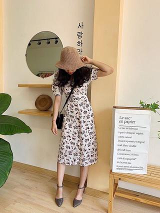Đầm hoa vintage nút gỗ