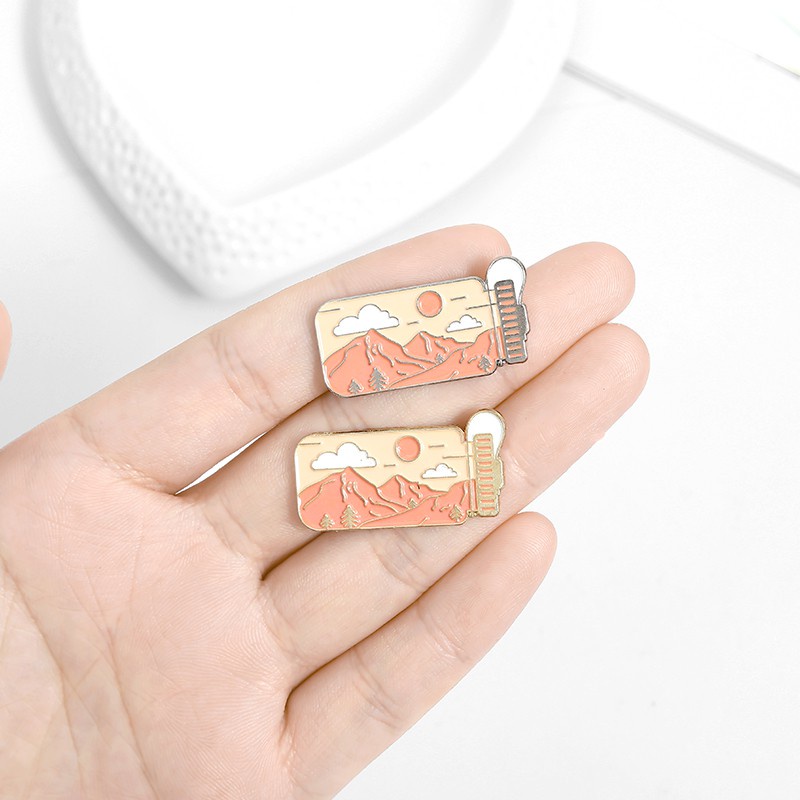 Ghim Cài Áo Hình Cốc Nước Thể Thao Dùng Trang Trí Quần Áo