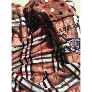 CHĂN BÔNG TUYẾT BURBERRY 1,65m x 2,1m