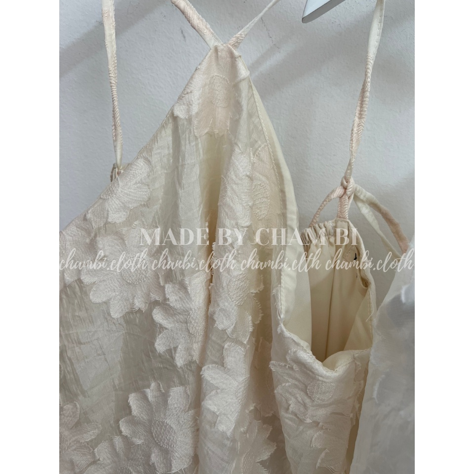 Váy kiểu nữ tiểu thư V.120, Váy midi voan cổ yếm 2 lớp nơ lưng họa tiết hoa daisy nổi ngọt ngào - Thời trang nữ Chấm Bi
