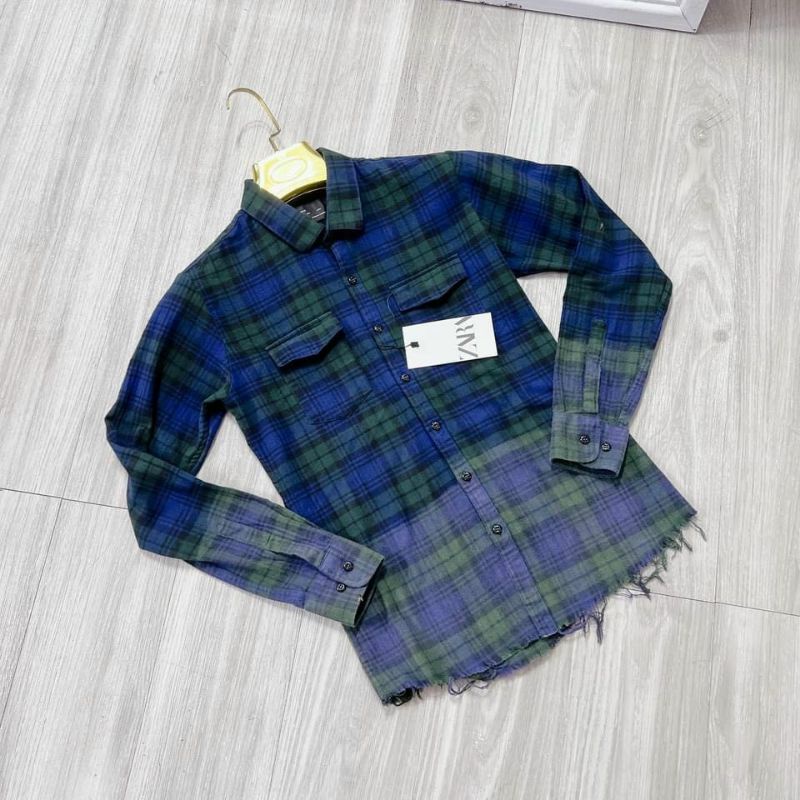 Áo sơ mi nam bbr rách gấu loang màu tay dài kẻ sọc caro chất liệu cotton không phai màu thấm hút mồ hôi