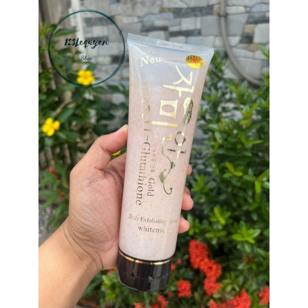 Tẩy tế bào chết hạt cát L-Glutathione whitening body exfoliating cream