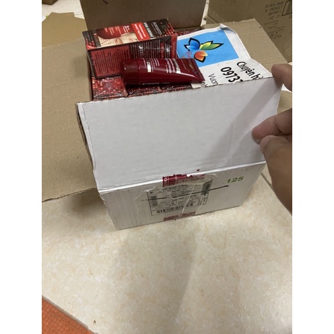 lô hàng nhanh Kem nâng cằm cổ novosvit Nga | BigBuy360 - bigbuy360.vn