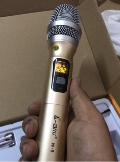 Mic bluetooth vỏ kim loại Ami w-5.