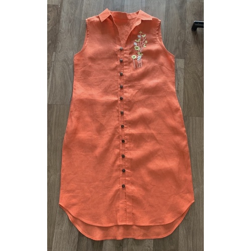 Đầm linen thêu tay đơn giản mà siêu xinh