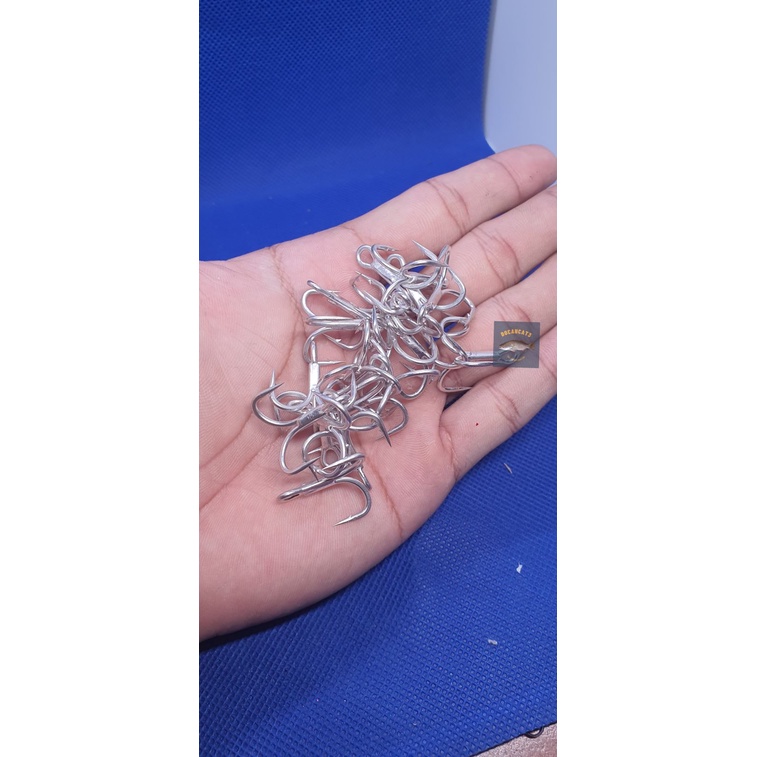 Lưỡi Câu BKK 4x BB61  thép trắng siêu cứng, siêu tải cá, siêu nhẹ