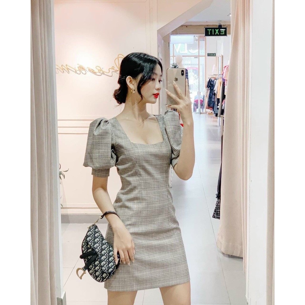 Đầm váy sọc caro cổ vuông kiểu dáng thanh lịch