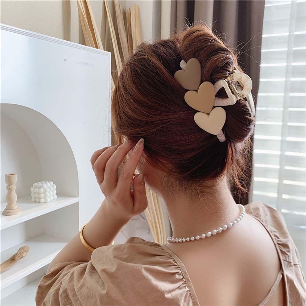 Kẹp Tóc Hình Trái Tim Màu Khaki / Cà Phê Dễ Thương