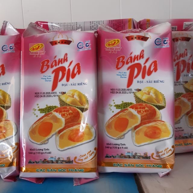 BÁNH PÍA ĐẬU SẦU RIÊNG LỚN DATE MỚI