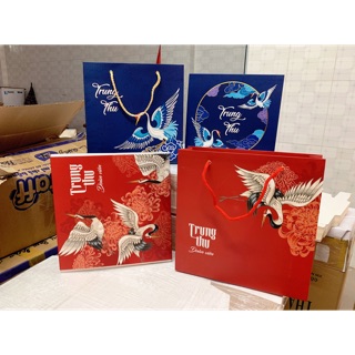 HỘP BÁNH TRUNG THU CAO CẤP ( Vỏ hộp)