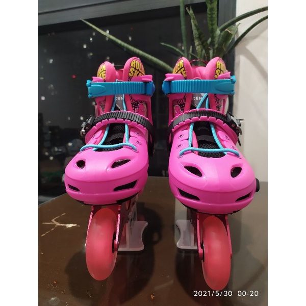 [BẢN ĐẶC BIỆT + TẶNG BẢO HỘ CHÍNH HÃNG] Giày Patin Centosy T-rex 8 màu hồng bánh phát sáng cao su đặc cao cấp