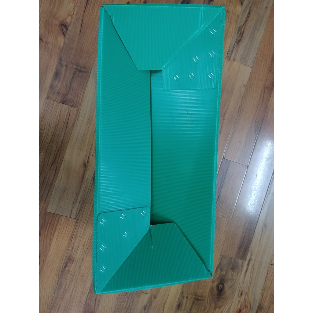 Thùng Nhựa Danpla 650x300x460x4mm Màu Lục