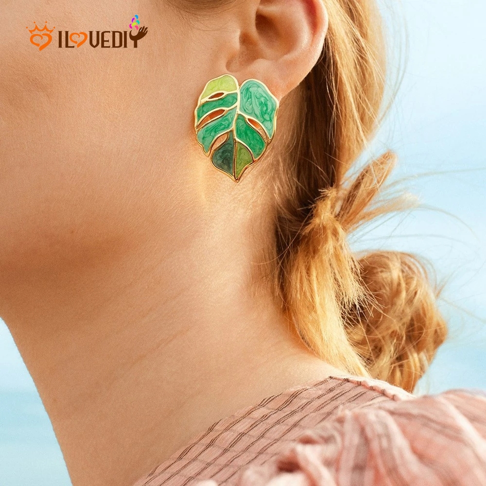 1 Đôi Bông Tai Hình Chiếc Lá Thời Trang Nữ Tính