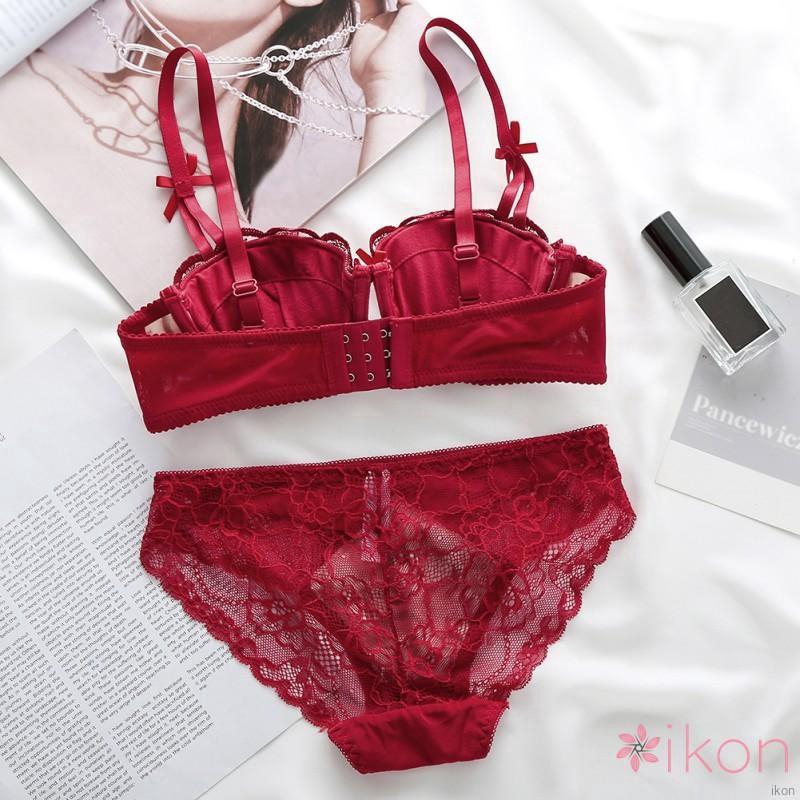 Bộ áo ngực thêu hình vỏ sò có mút nâng kèm quần lót | BigBuy360 - bigbuy360.vn