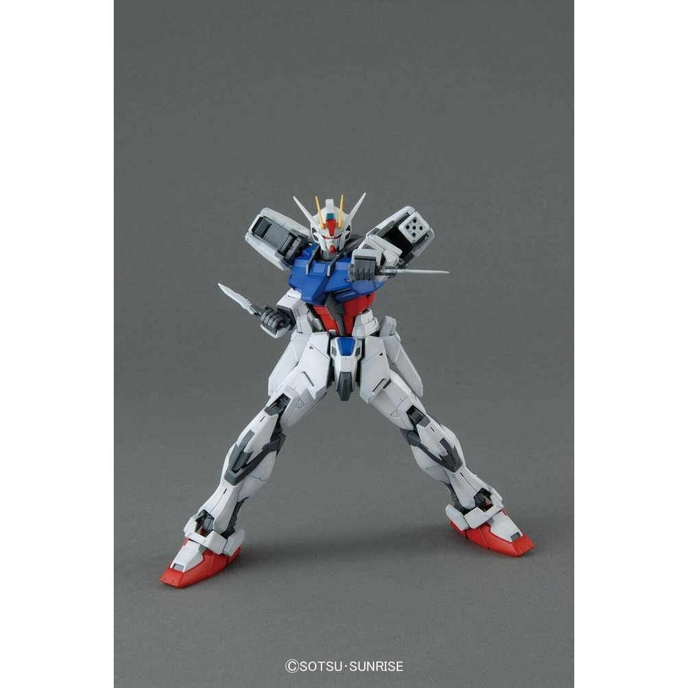 Mô Hình Gundam MG Aile Strike Remastered GAT-X105 Bandai 1/100 Seed Đồ Chơi Lắp Ráp Anime Nhật