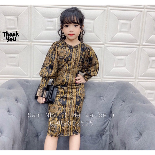 Váy thổ cẩm cho bé gái