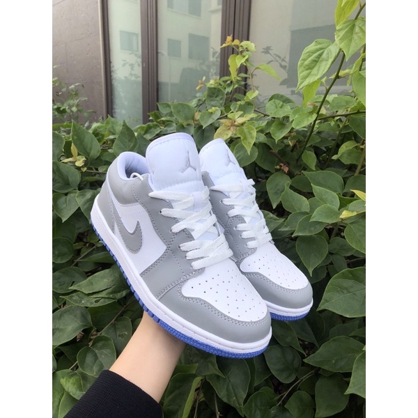 Giày Jordan cổ thấp màu xám trắng đế xanh nam nữ, Giày jordan 1 low đế xanh bản đẹp full box bill phụ kiện