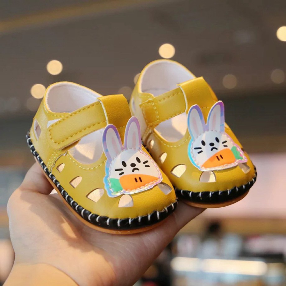 Giày sandal tập đi cao cấp cho bé da mềm đế chống trơn hình ngộ nghĩnh (A-85)