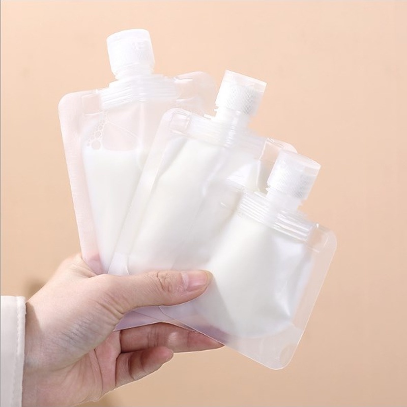 Bình Đựng Sữa Dưỡng Thể Tích 30/50/100ml Trong Suốt Có Thể Tái Sử Dụng Kèm Phễu Tiện Dụng
