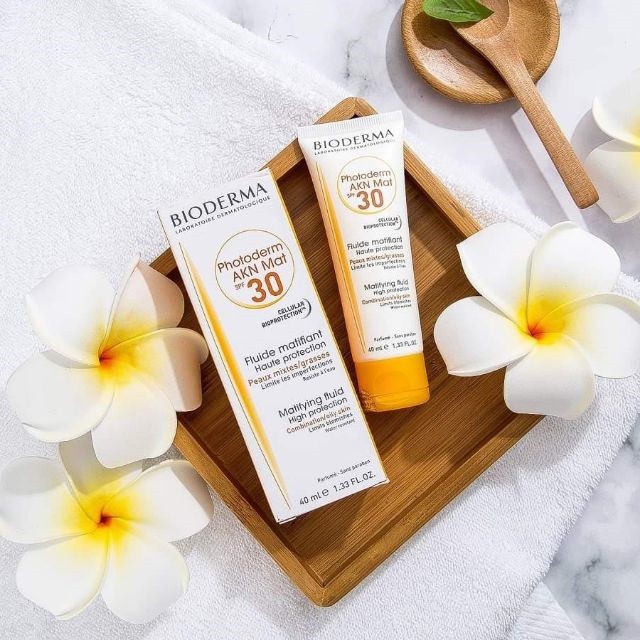Kem chống nắng Bioderma Photoderm Akn Mat SPF30+, Aquafluide SPF50+
