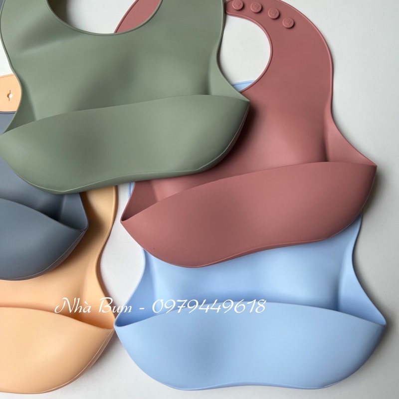 Yếm silicon trơn cho bé ăn dặm có máng hứng