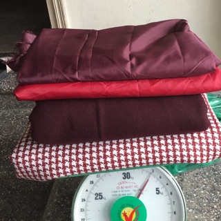 Vải dạ thời trang: kẻ đỏ đô, đỏ rượu