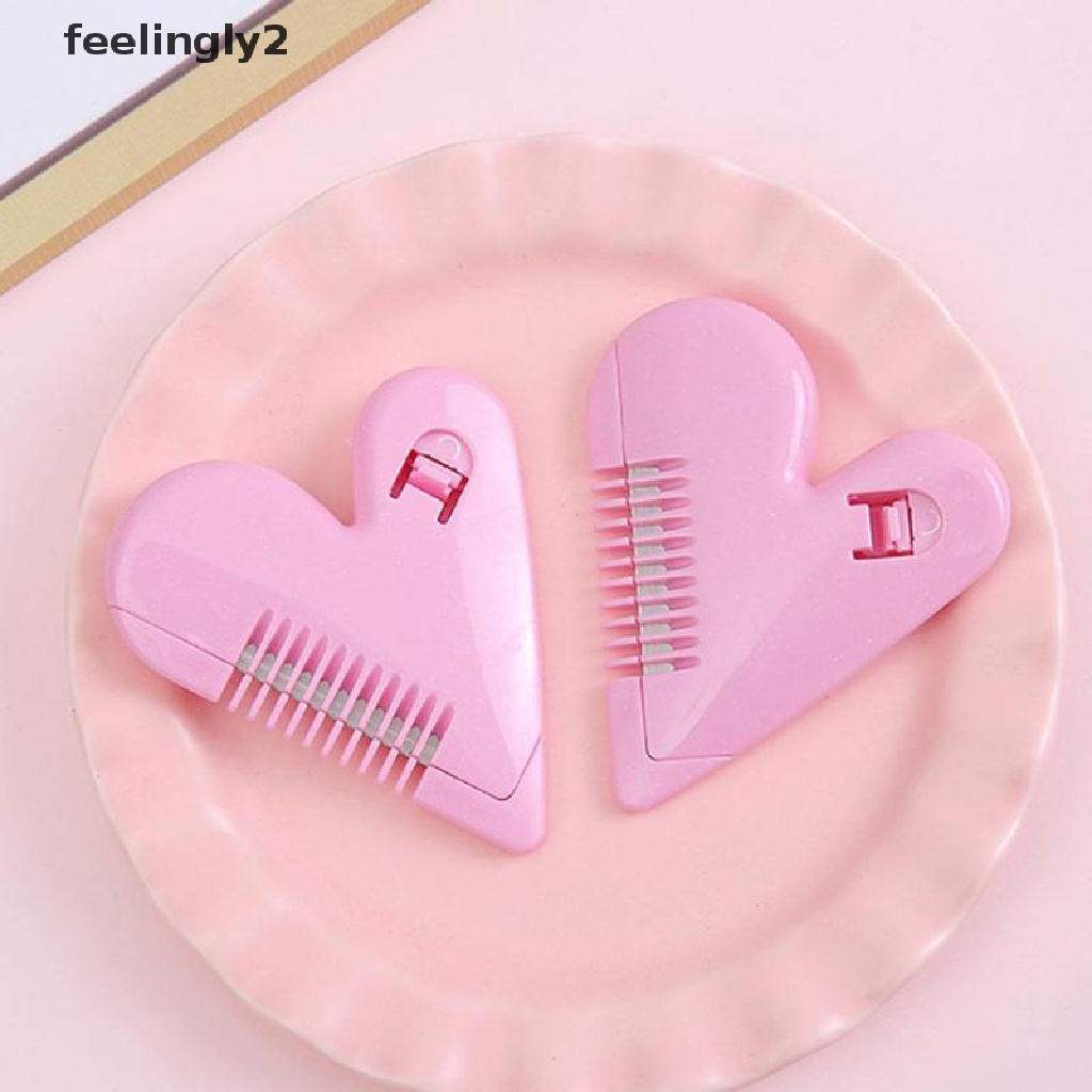 Lược Cắt Tóc Mini Màu Hồng Hình Trái Tim Kèm Lưỡi Cắt Tiện Dụng