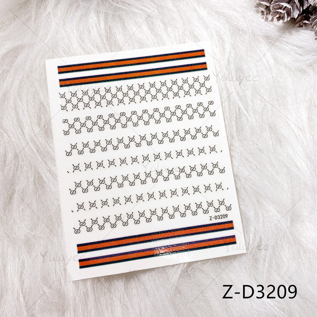 Miếng dán trang trí móng hình rắn gucci độc đáo