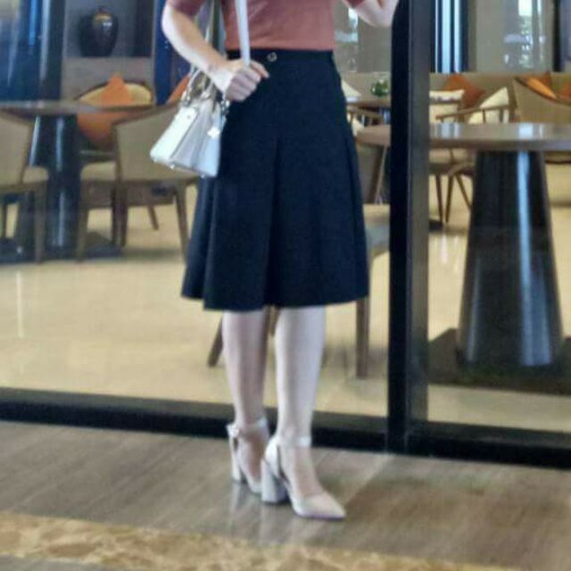 Thun tăm uniquilo xuất dư