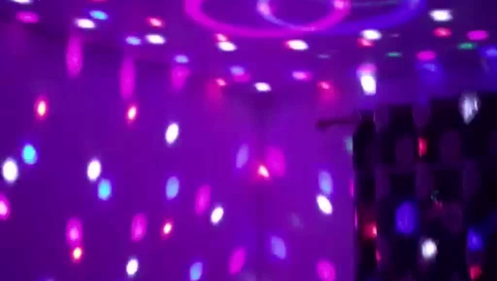 Đèn led, đèn trang trí xoay 7 màu tích hợp cảm ứng nháy theo nhạc dùng cho gia đình, phòng Karaoke, phòng bay... | BigBuy360 - bigbuy360.vn