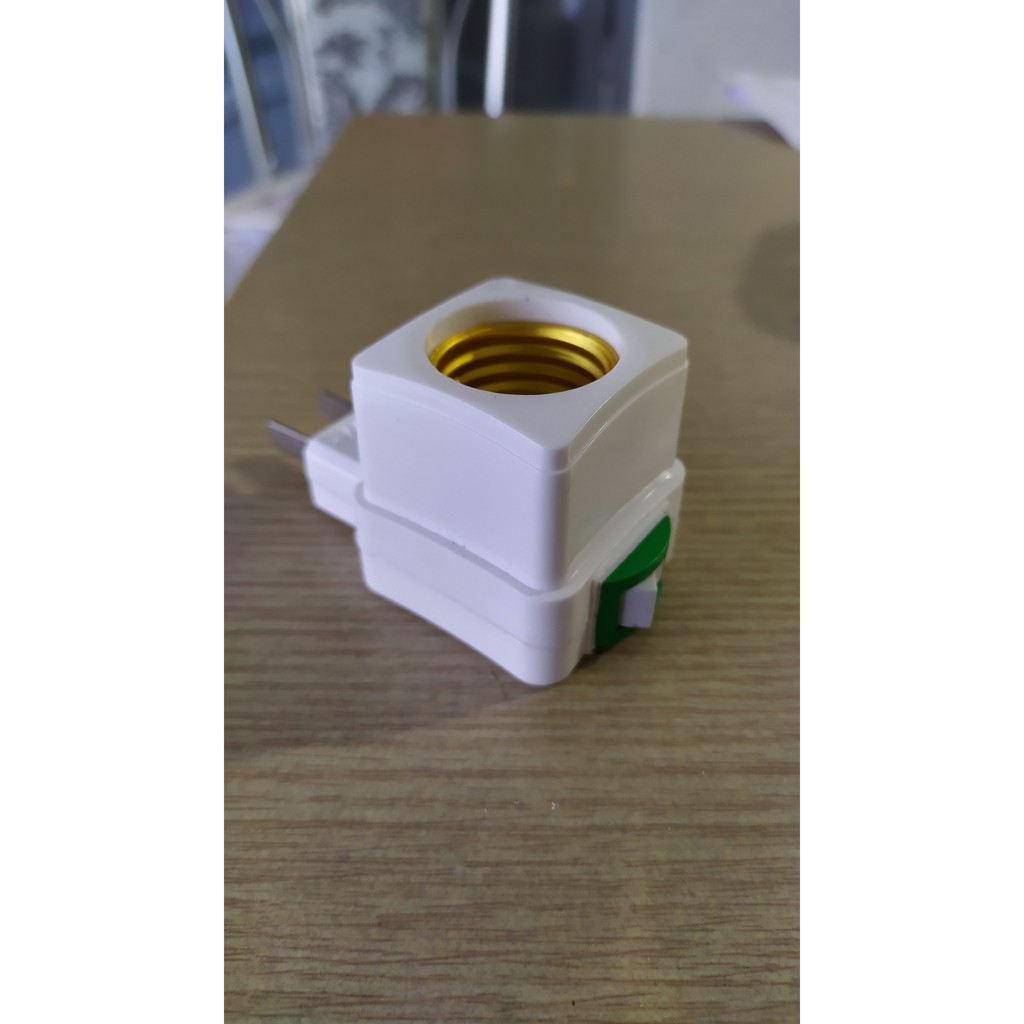 Đui đèn led cắm trực tiếp, có công tắc (Không kèm bóng) - Loại tốt | BigBuy360 - bigbuy360.vn