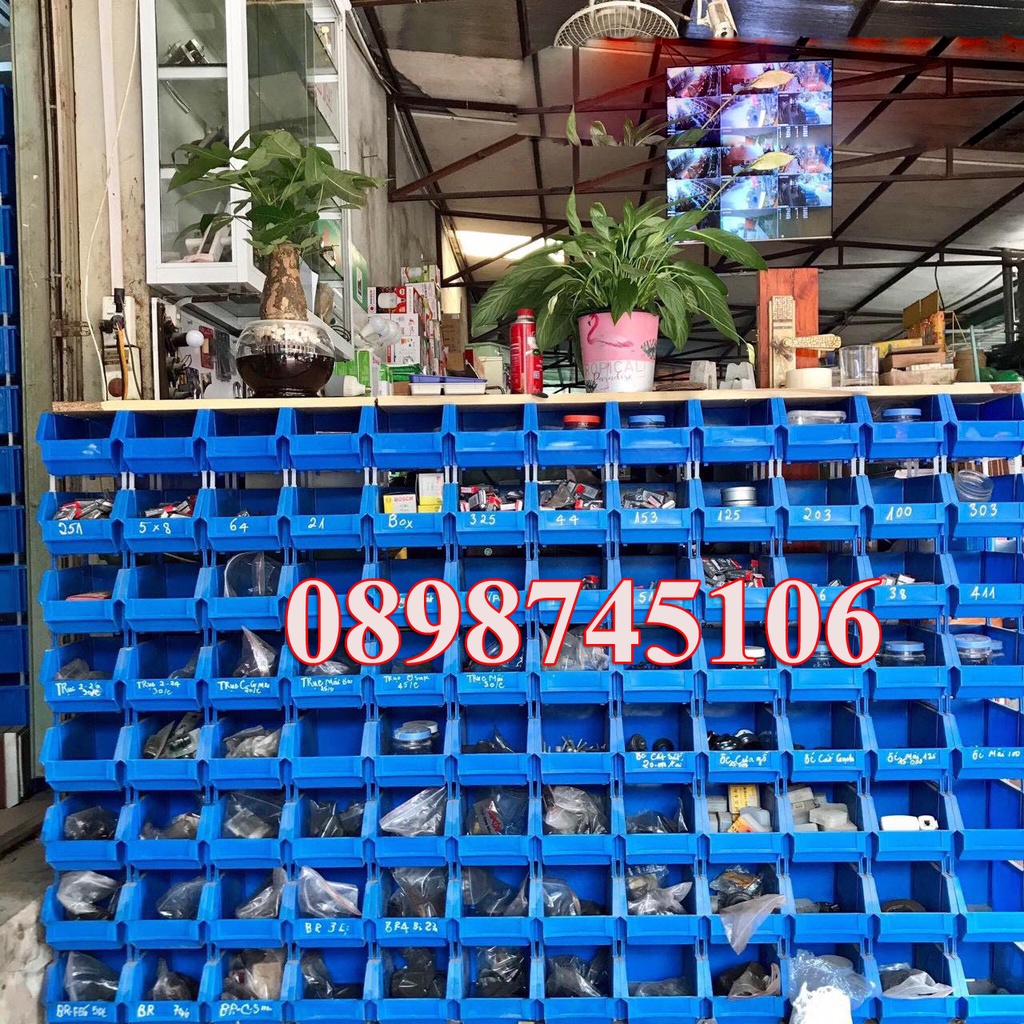 Khay nhựa A6 đựng linh kiện điện tử, ốc vít xe máy , bo mạch điện thoại