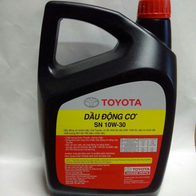 Dầu nhớt động cơ Toyota 10W30 chính hãng Toyota dùng cho máy xăng