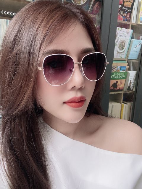 Kính Sinsay lỗi thanh lý còn 90k có mail mua hàng của web chính hãng